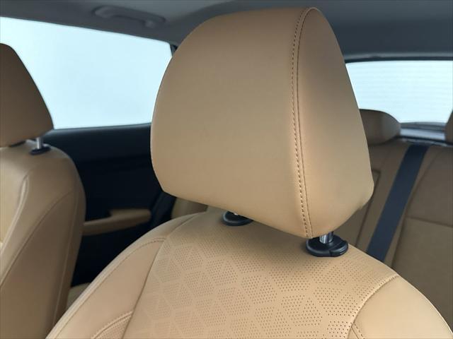 Photo of 2024 Steel Gray Kia Seltos
