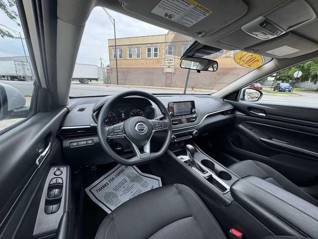 Photo of 2021 Brilliant Silver Metallic Nissan Altima