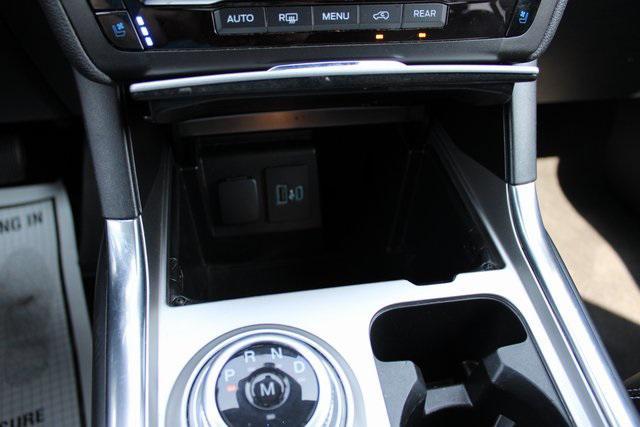 Photo of 2020 Silver Metallic Ford Explorer