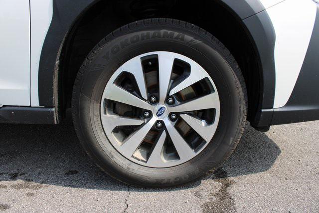 Photo of 2024 Crystal White Pearl Subaru Outback