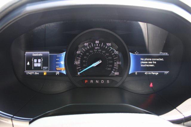 Photo of 2022 Agate Black Metallic Ford Edge