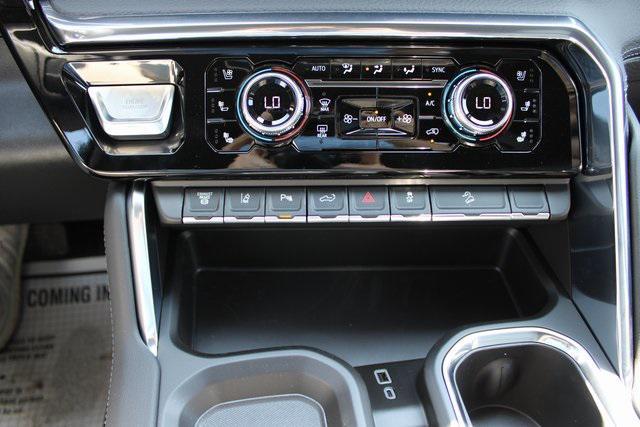 Photo of 2025 Onyx Black GMC Sierra 2500