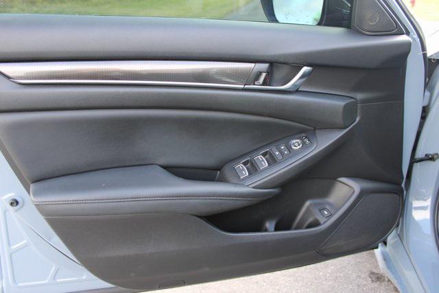 Photo of 2021 Sonic Gray Pearl Honda Accord