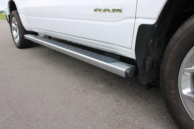 Photo of 2022 Bright White Clearcoat RAM 1500