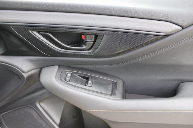 Photo of 2023 Ice Silver Metallic Subaru Outback