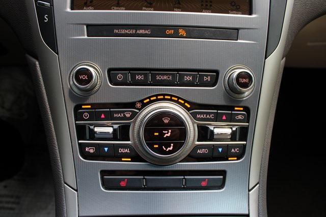 Photo of 2019 Black Metallic Lincoln MKZ