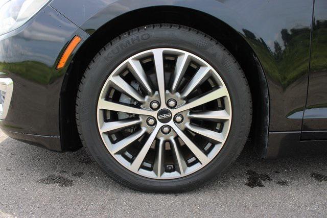 Photo of 2019 Black Metallic Lincoln MKZ
