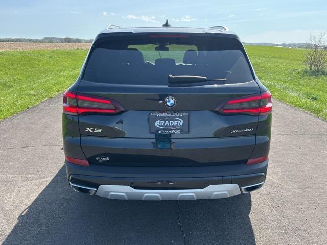 Photo of 2023 Black Sapphire Metallic BMW X5