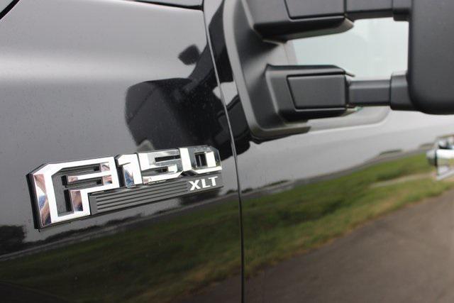 Photo of 2020 Agate Black Metallic Ford F-150