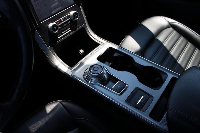 Photo of 2021 Gray Ford Edge