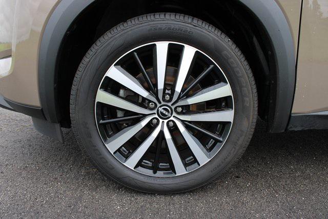 Photo of 2023 Baja Storm/Super Black Roof Nissan Pathfinder