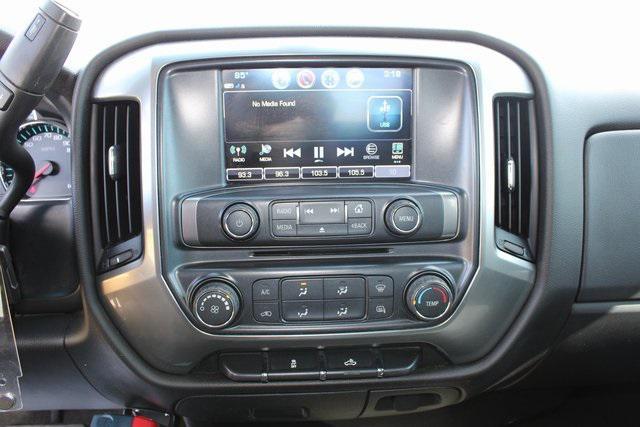 Photo of 2018 Silver Ice Metallic Chevrolet Silverado 1500