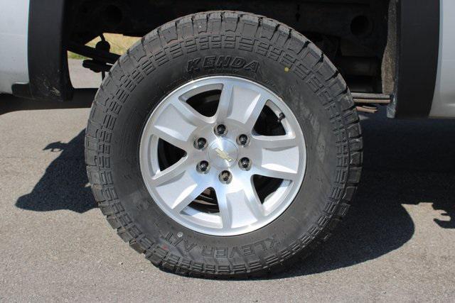 Photo of 2018 Silver Ice Metallic Chevrolet Silverado 1500