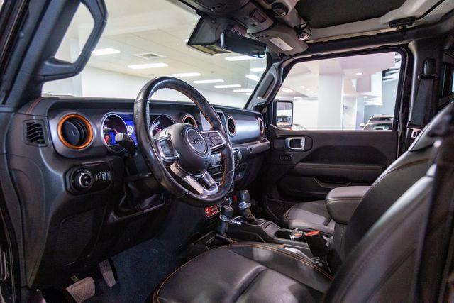 Photo of 2022 Black Clearcoat Jeep Gladiator