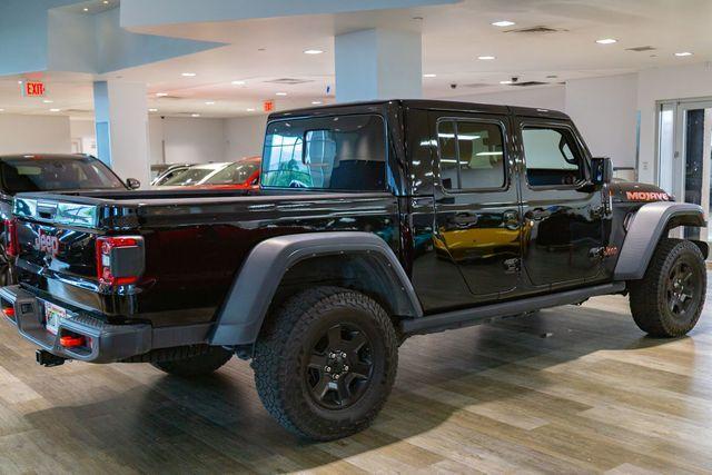 Photo of 2022 Black Clearcoat Jeep Gladiator