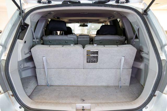 Photo of 2012 Classic Silver Metallic Toyota Highlander Hybrid
