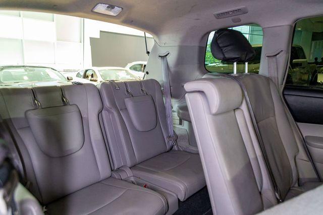 Photo of 2012 Classic Silver Metallic Toyota Highlander Hybrid