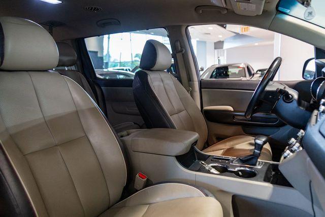 Photo of 2020 Metal Kia Sedona