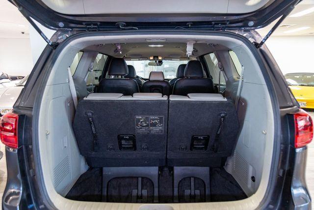 Photo of 2020 Metal Kia Sedona