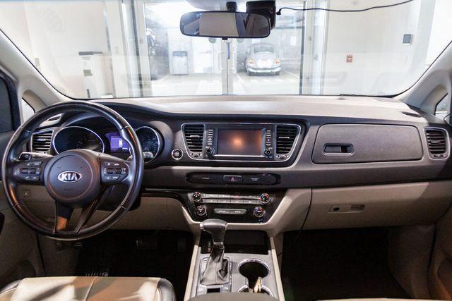 Photo of 2020 Metal Kia Sedona