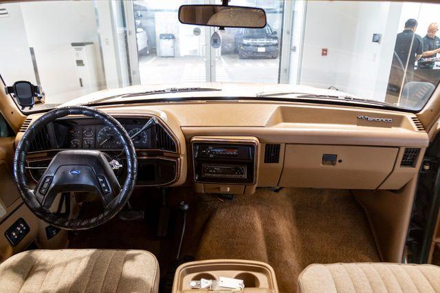 Photo of 1989 Tan Ford Bronco