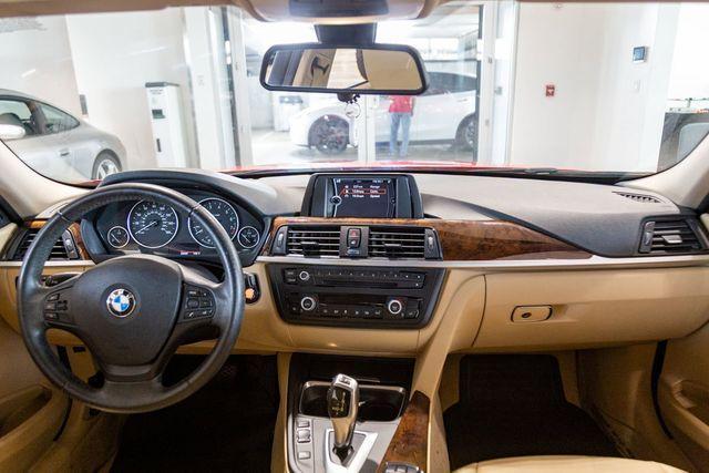 Photo of 2013 Melbourne Red Metallic BMW 320