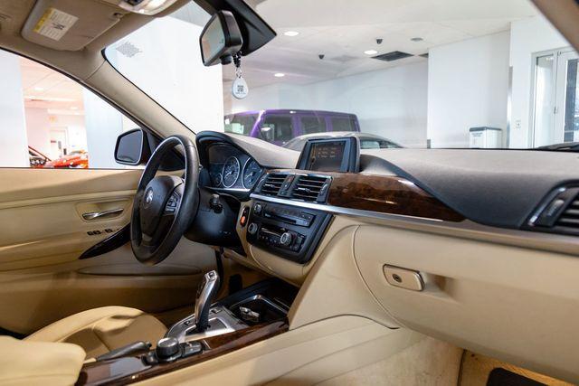 Photo of 2013 Melbourne Red Metallic BMW 320