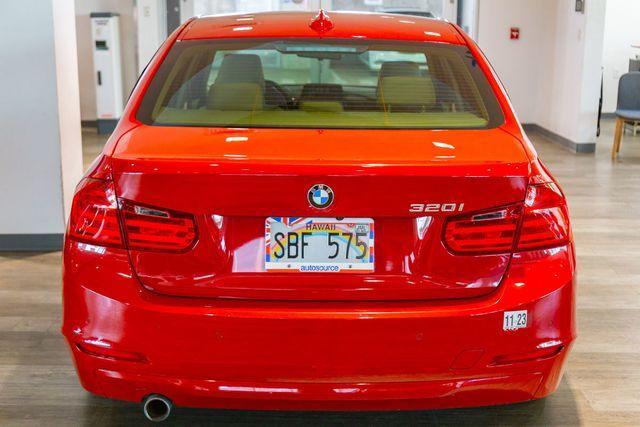 Photo of 2013 Melbourne Red Metallic BMW 320
