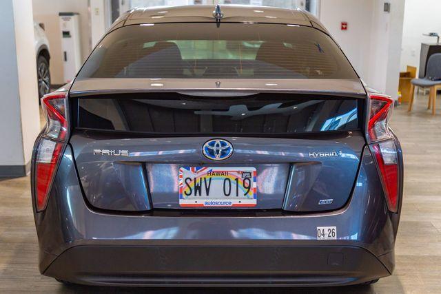 Photo of 2016 Magnetic Gray Metallic Toyota Prius