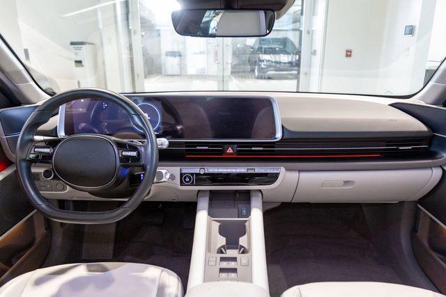 Photo of 2024 Silver Hyundai IONIQ 6