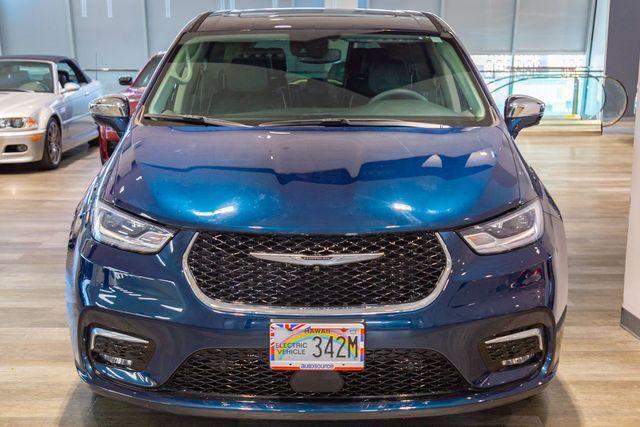 Photo of 2022 Fathom Blue Pearlcoat Chrysler Pacifica Hybrid