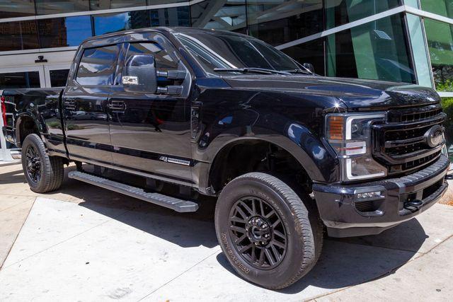 Photo of 2022 Agate Black Metallic Ford F-250
