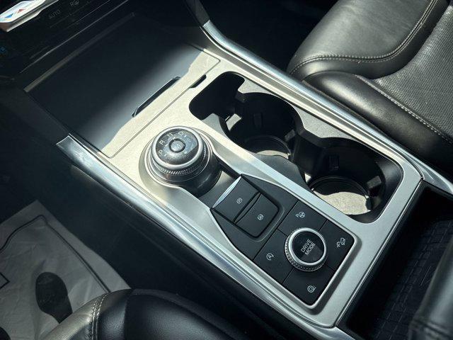Photo of 2021 Gray Ford Explorer
