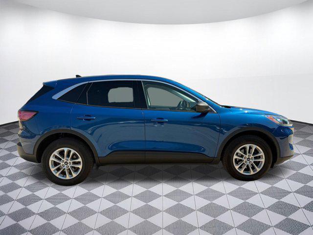 Photo of 2022 Atlas Blue Metallic Ford Escape