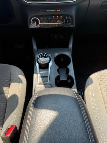 Photo of 2022 Atlas Blue Metallic Ford Escape