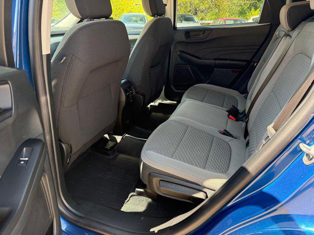 Photo of 2022 Atlas Blue Metallic Ford Escape