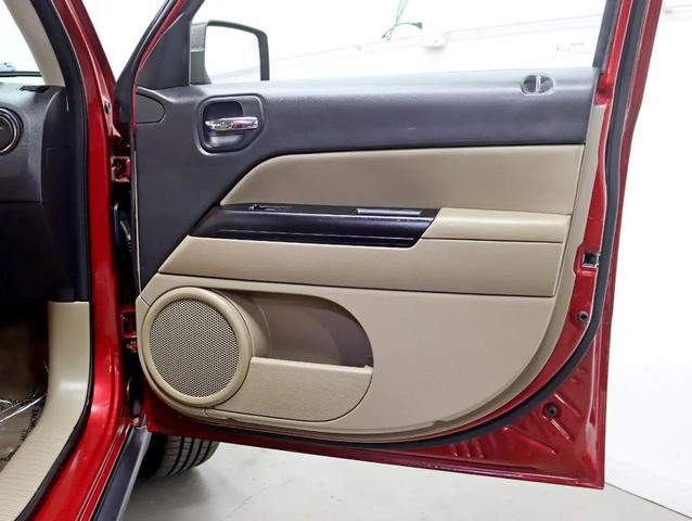Photo of 2014 RED Jeep Patriot