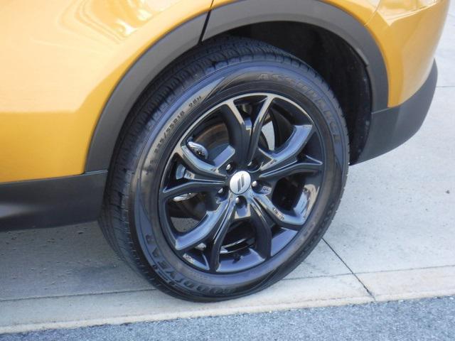 Photo of 2023 Gold Dodge Hornet