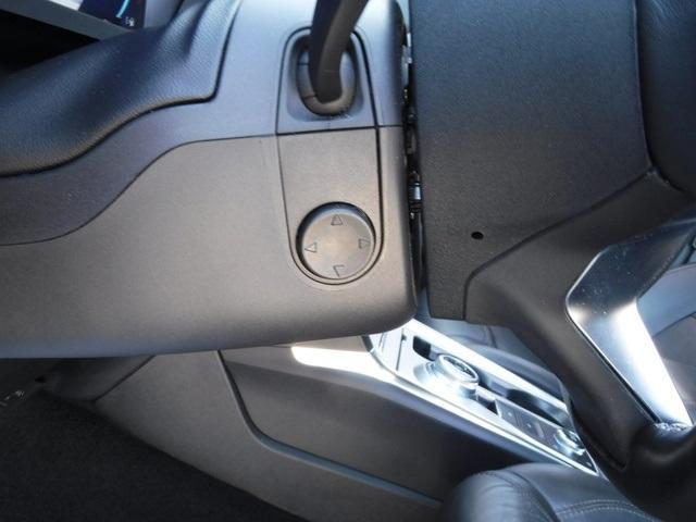 Photo of 2023 Star White Ford Explorer