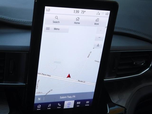 Photo of 2023 Star White Ford Explorer