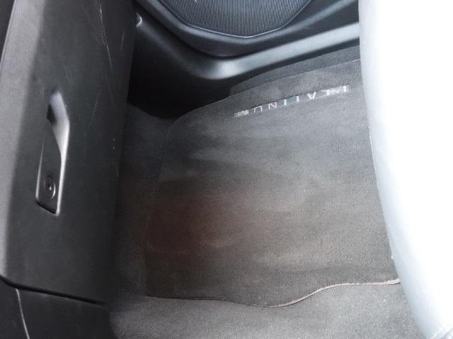 Photo of 2023 Star White Ford Explorer