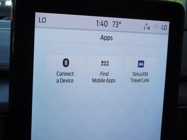 Photo of 2023 Star White Ford Explorer