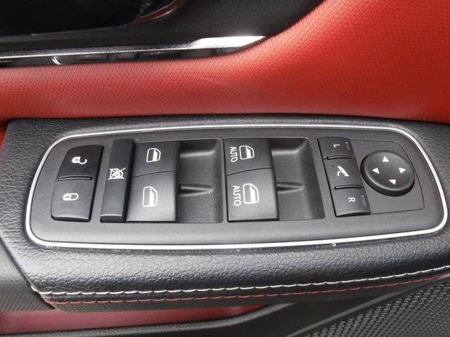 Photo of 2022 Diamond Black RAM 1500