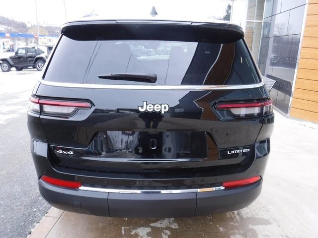 Photo of 2025 Diamond Black Jeep Grand Cherokee L