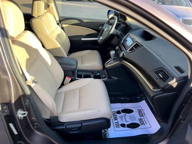 Photo of 2015 Gray Honda CR-V