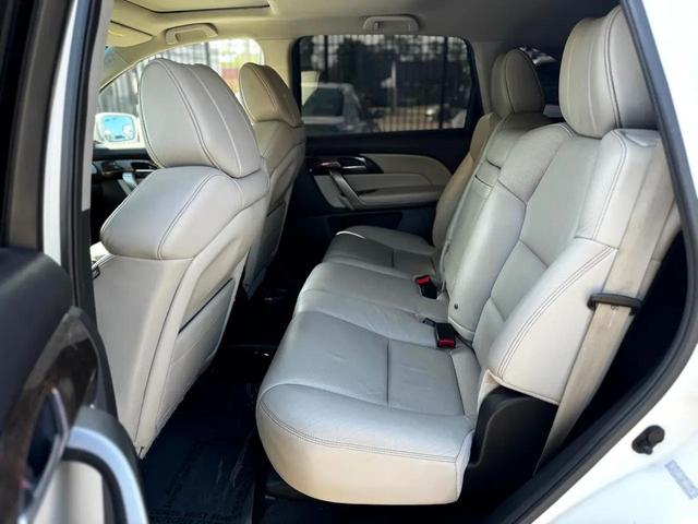 Photo of 2010 Pearl White Acura MDX