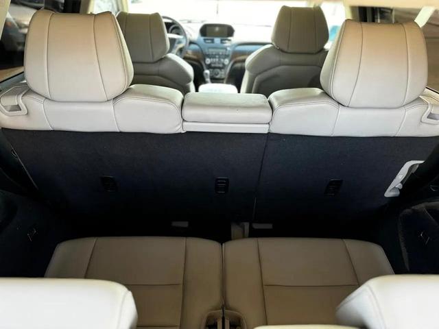 Photo of 2010 Pearl White Acura MDX