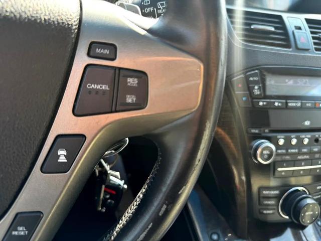 Photo of 2010 Pearl White Acura MDX