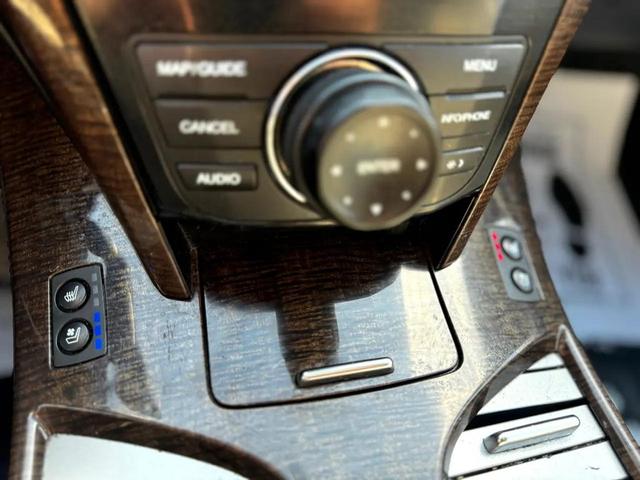 Photo of 2010 Pearl White Acura MDX