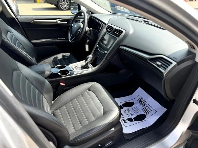 Photo of 2013 Ingot Silver Ford Fusion